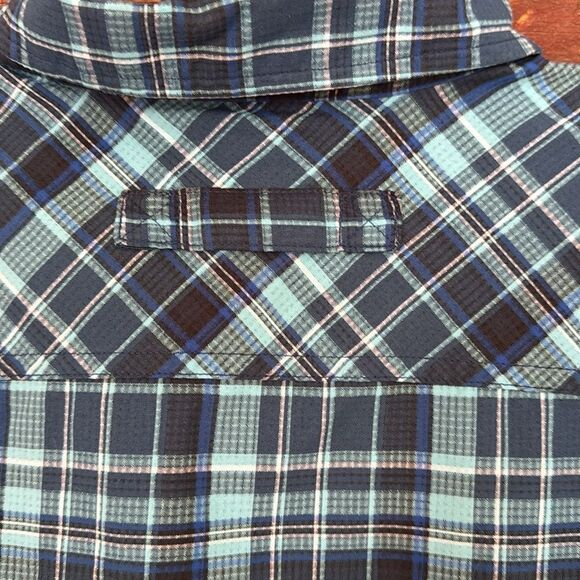 Duluth Trading Co shades of blue plaid button down shirt. Roll tab sleeves. XL. - Picture 9 of 11